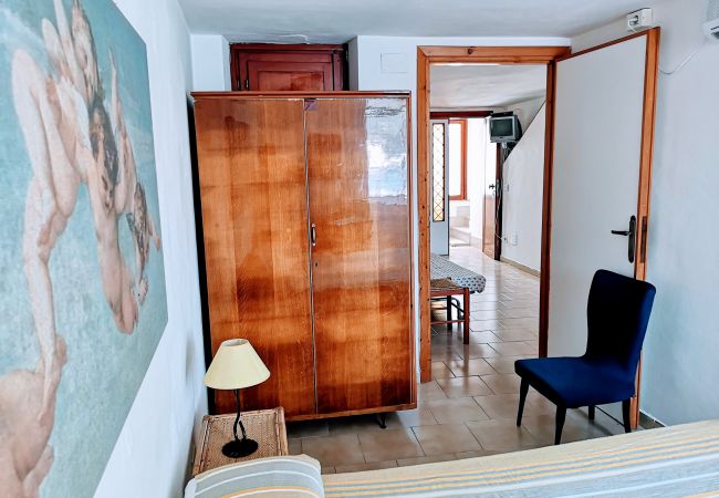 Appartamento a Ponza - Turistcasa - Corridoio 35 -