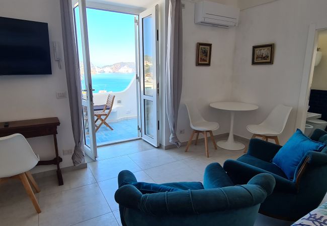 Appartamento a Ponza - Turistcasa - Corso Umberto 110 -