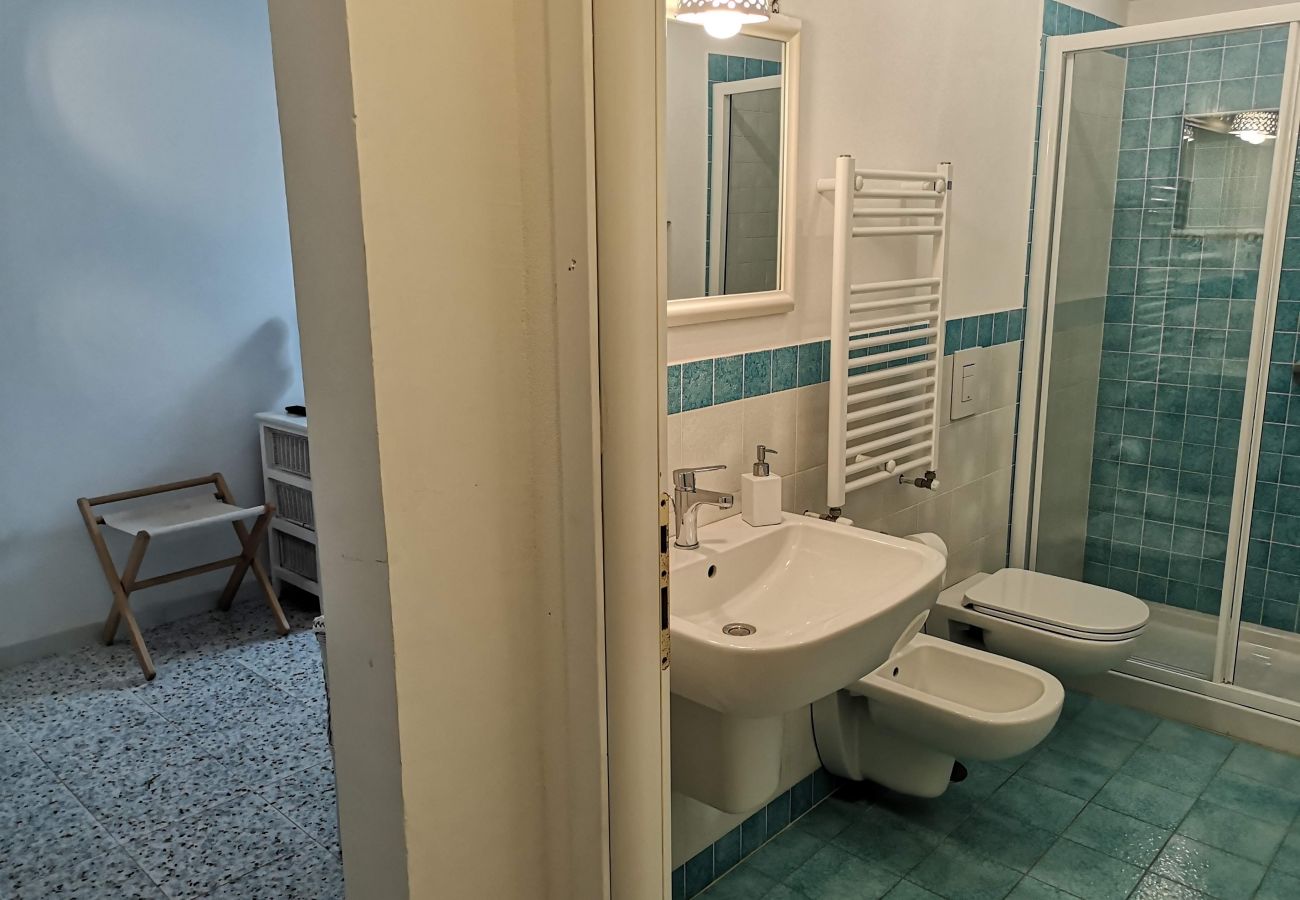 Affitto per camere a Ponza - b&b Casa d'aMare - Acqua di sale -