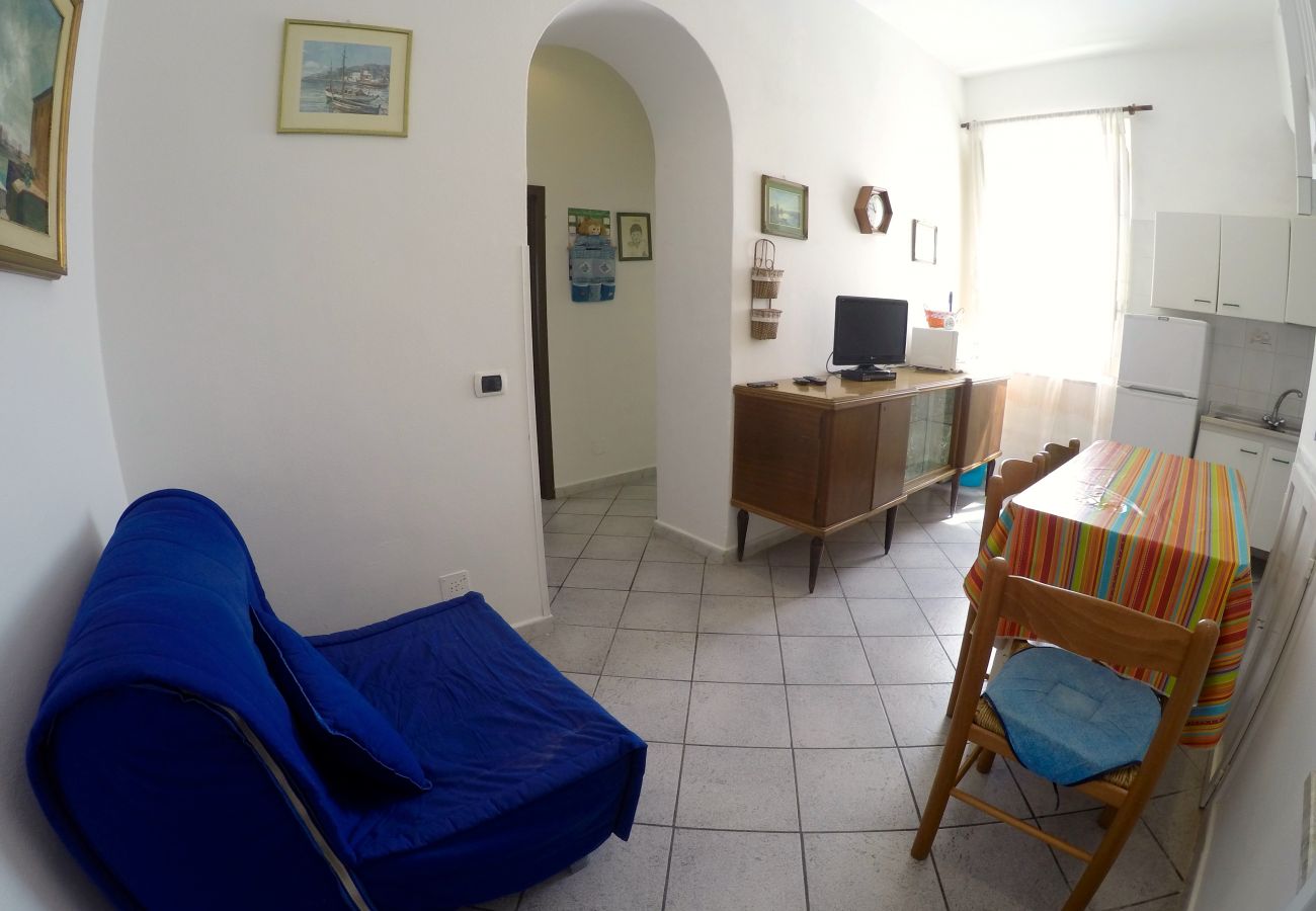 Appartamento a Ponza - Turistcasa - Corso Umberto 81 -