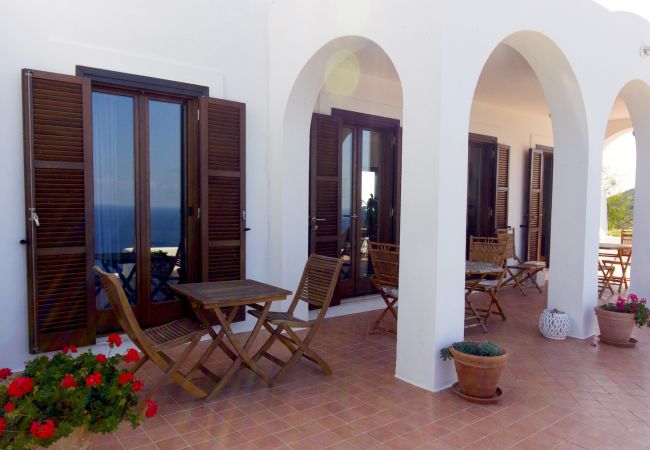 Villa a Ponza - Turistcasa - Villa Il Gabbiano -