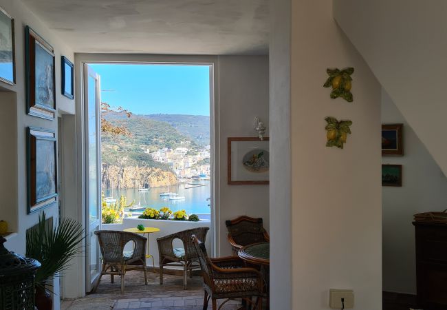 Villa a Ponza - Turistcasa -Villa  La Limonaia a mare