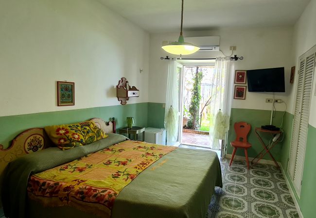 Villa a Ponza - Turistcasa -Villa  La Limonaia a mare