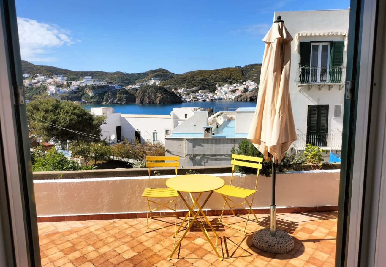Affitto per camere a Ponza - B&B Casa Elvira 1
