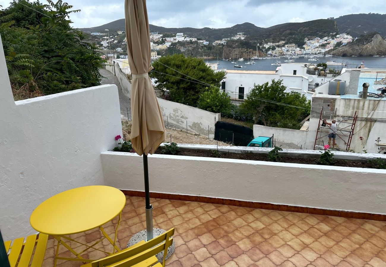 Affitto per camere a Ponza - B&B Casa Elvira 2