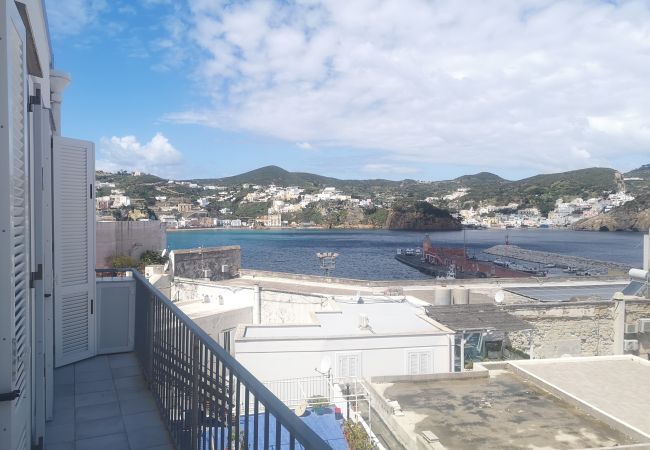 Appartamento a Ponza - Turistcasa - Porto sicuro