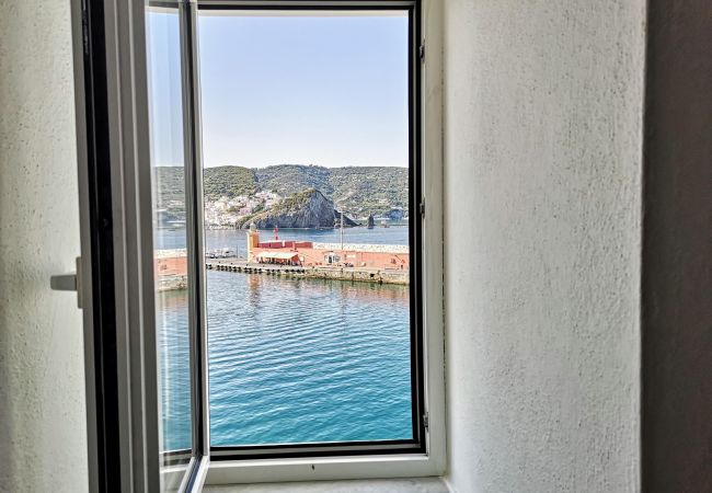 Ferienwohnung in Ponza - Turistcasa - Corridoio 35 -