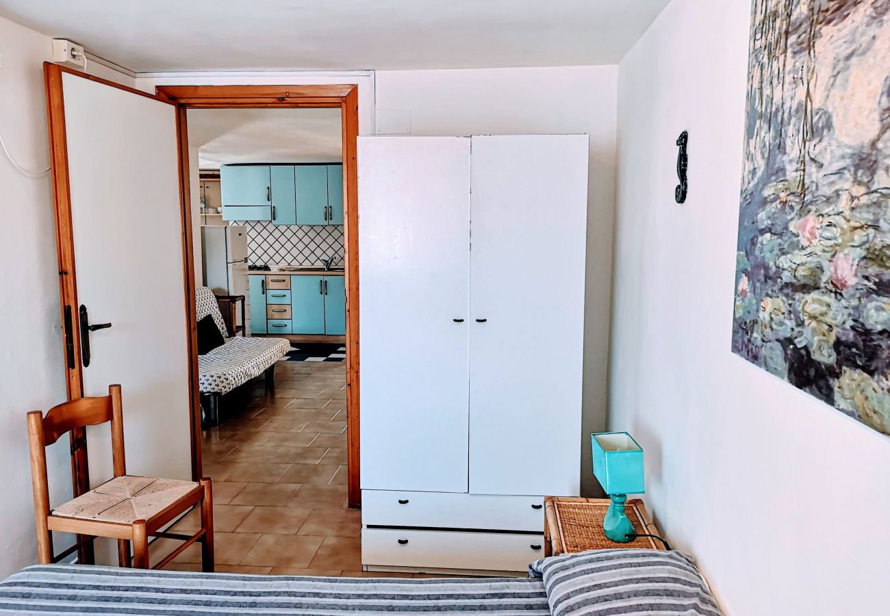 Ferienwohnung in Ponza - Turistcasa - Corridoio 35 -