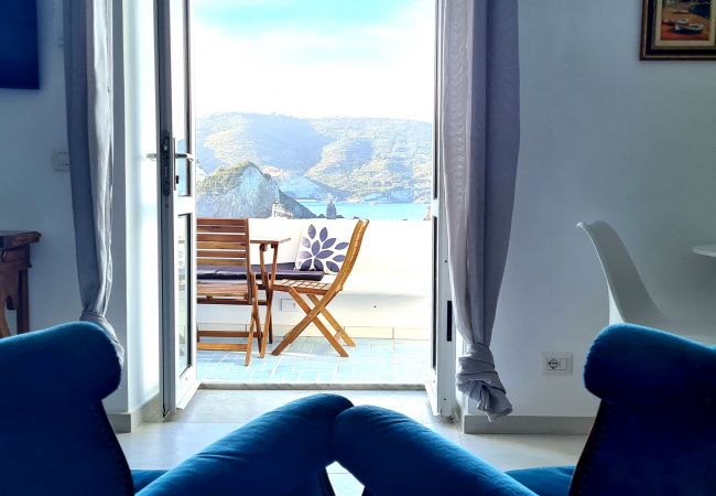 Ferienwohnung in Ponza - Turistcasa - Corso Umberto 110 -