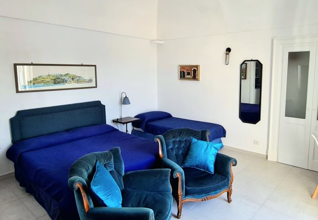 Wohnung in Ponza - Turistcasa - Corso Umberto 110 -