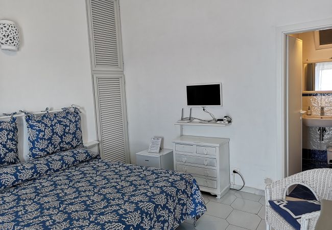 Zimmeranmietung in Ponza - b&b Casa d'aMare - Il Mare in una stanza -