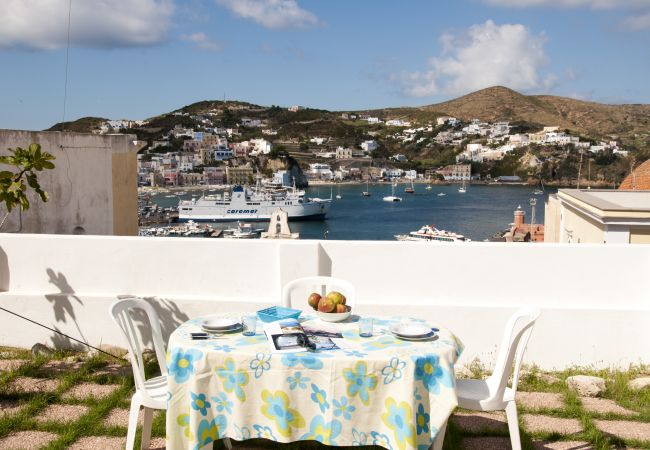 Ferienwohnung in Ponza - Turistcasa - Parata 41 -