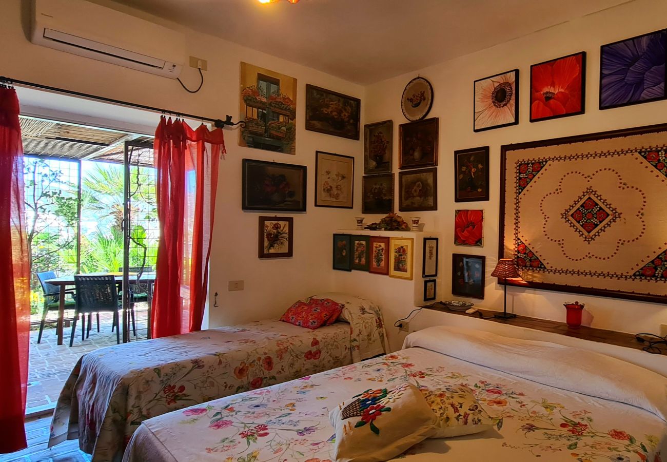 Zimmeranmietung in Ponza - b&b La Limonaia a mare 01