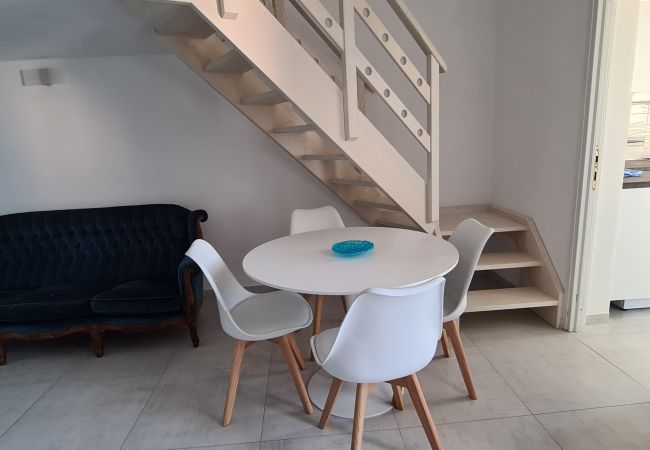 Ferienwohnung in Ponza - Turistcasa - Mini Suite Corso Umberto 111