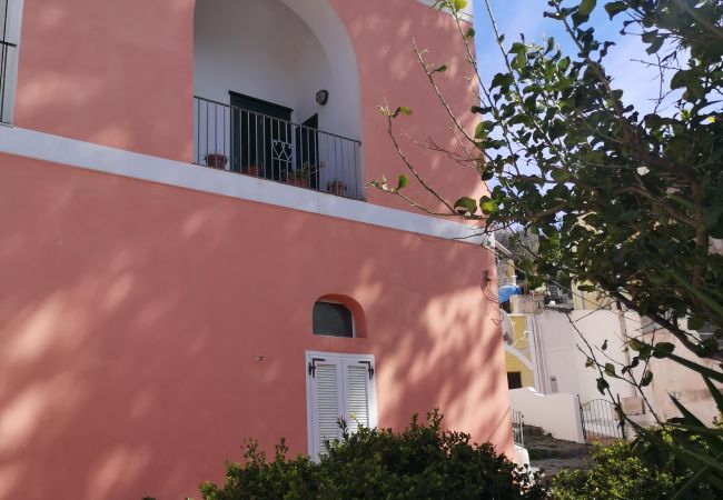 Ferienwohnung in Ponza - La casa della bella Lucia