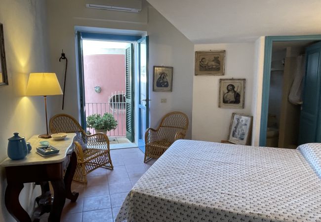 Ferienwohnung in Ponza - La casa della bella Lucia