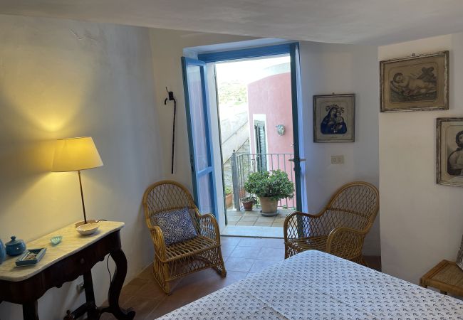 Ferienwohnung in Ponza - La casa della bella Lucia