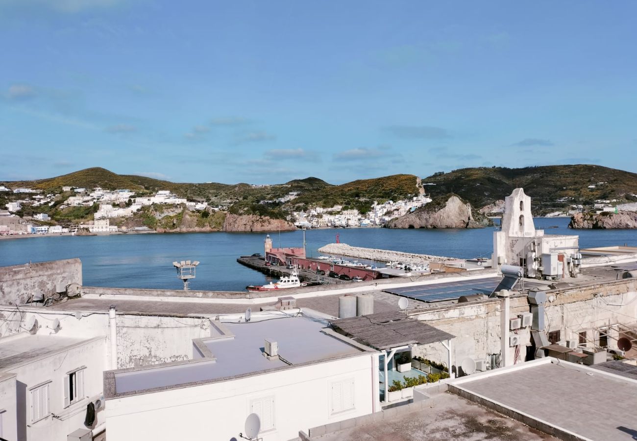 Ferienwohnung in Ponza - Turistcasa - Porto sicuro