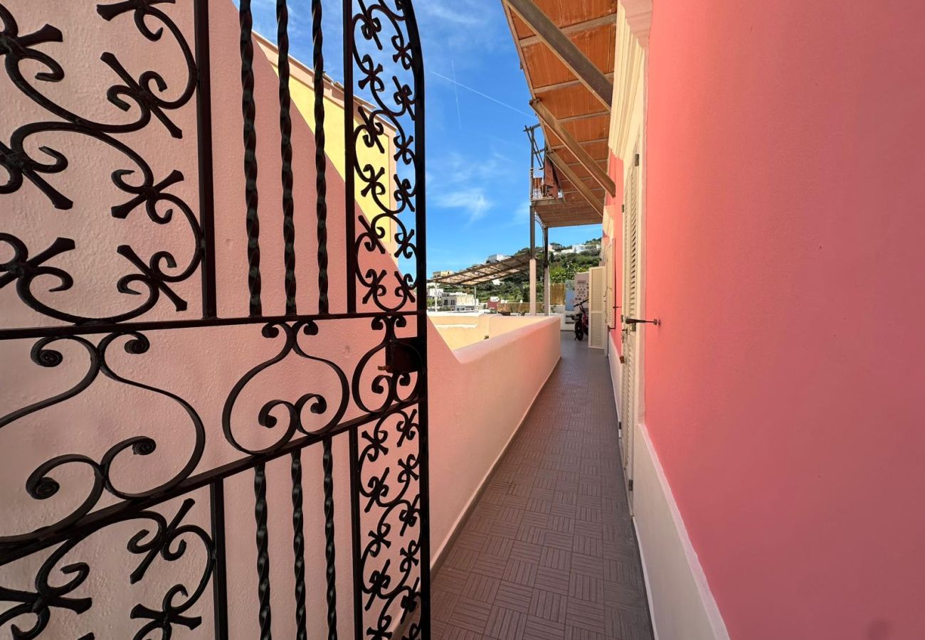 Ferienwohnung in Ponza - Turistcasa - Isolamì 2 -