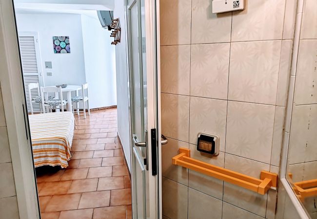 Apartment in Ponza - Turistcasa - Corso Umberto 109 -