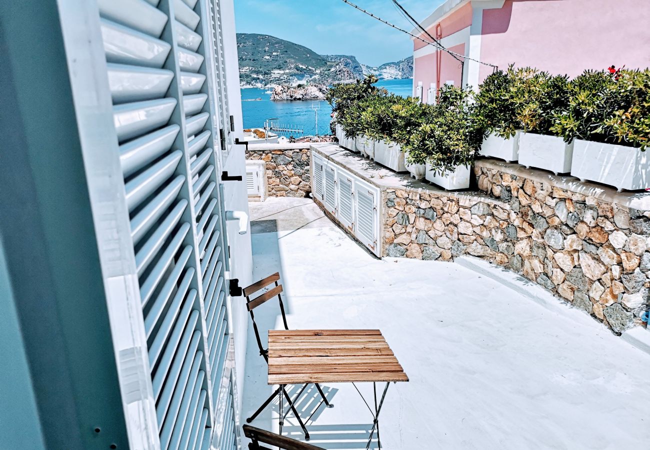 Apartment in Ponza - Turistcasa - Corso Umberto 109 -