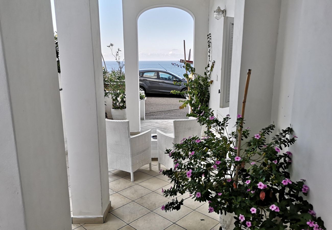 Chambres d'hôtes à Ponza - b&b Casa d'aMare - Acqua di sale -