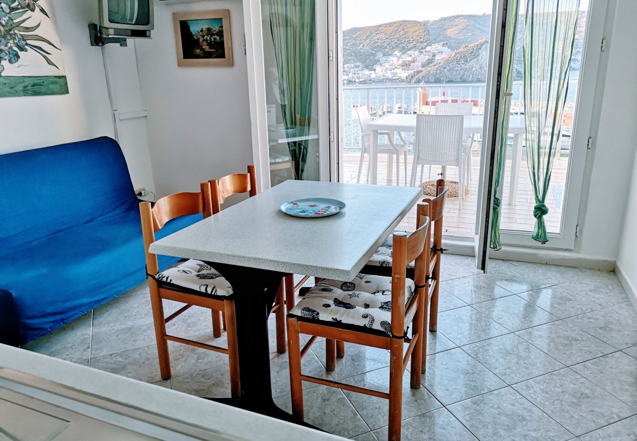 Appartement à Ponza - Turistcasa - Corridoio 34 -