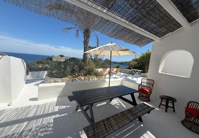 Апартаменты на Ponza - Turistcasa - Frontone 47 -