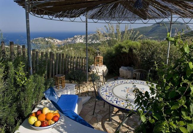 Rent by room на Ponza - B&B Il  Gabbiano Junior Suite