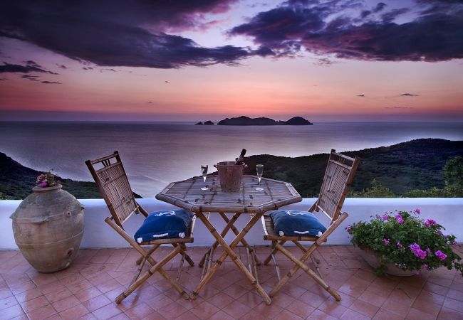 Rent by room на Ponza - B&B Il  Gabbiano Junior Suite