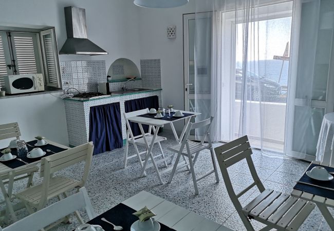 Rent by room на Ponza - b&b Casa d'Amare - Amata -