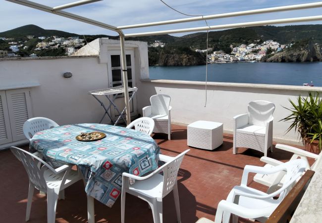 Апартаменты на Ponza - Turistcasa - Gattadamare -
